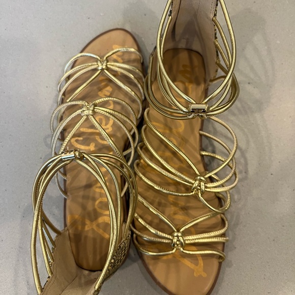 Sam Edelman gold gladiator style sandals with snakeskin back. Zip close. - Picture 3 of 3